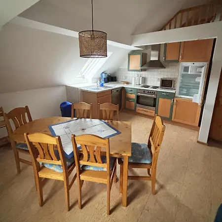 Stuetz-punkt Apartamento