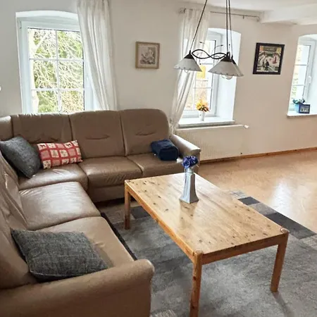 Stuetz-punkt דירה *